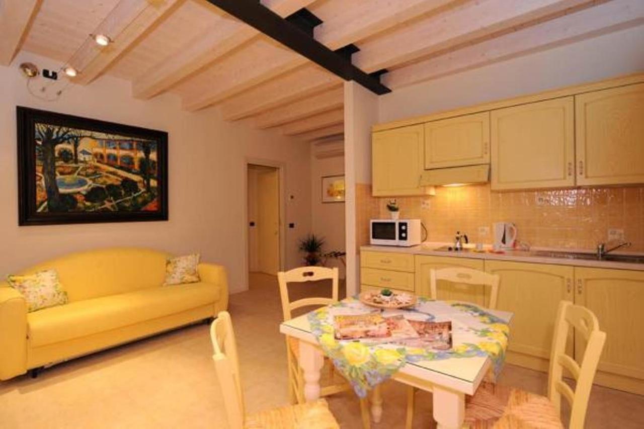Residence Ca Di Capri Буссоленго Екстер'єр фото